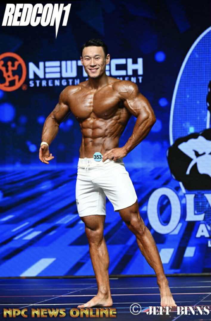 Mr.Olympia Amateur тэмцээнд Монгол улсаа төлөөлөн гурван тамирчин алтан медаль хүртжээ
