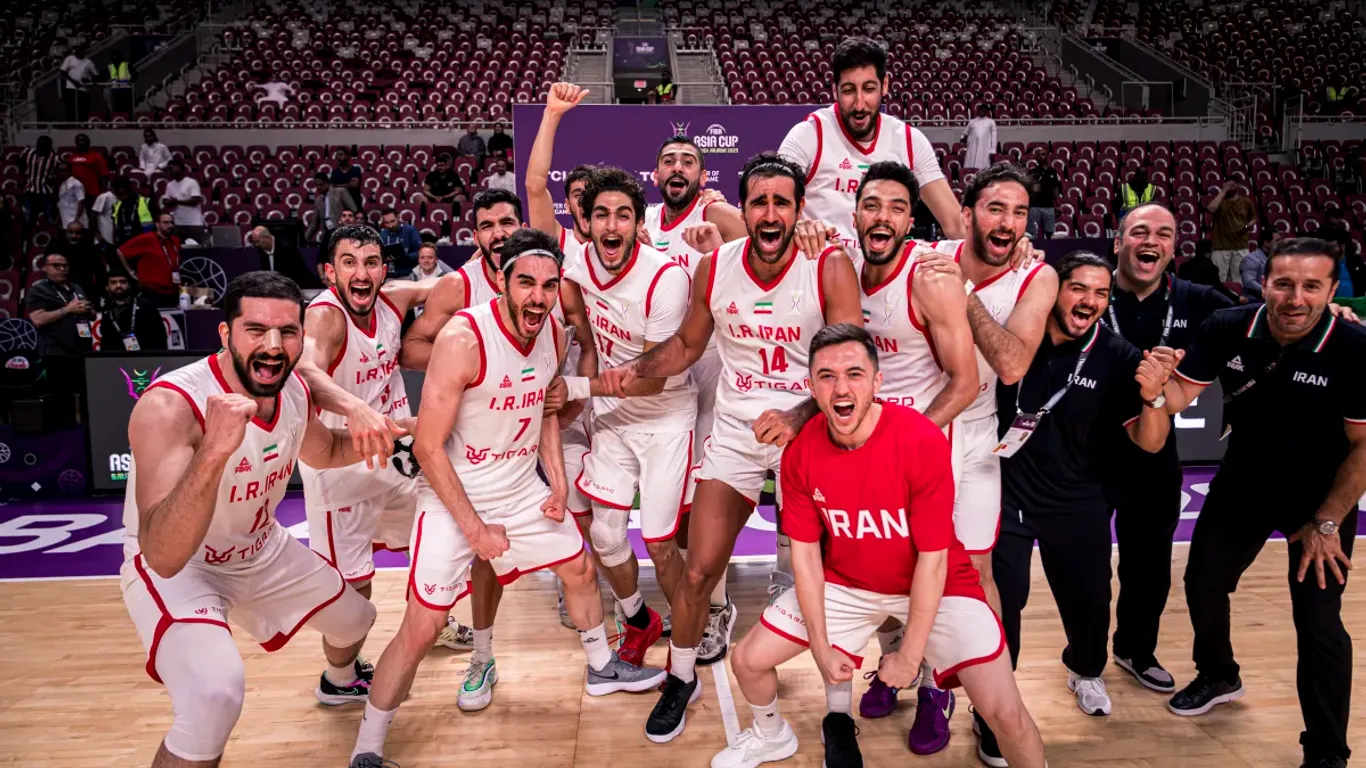 FIBA ASIA CUP 2025: Ираны шигшээ баг гайхалтай эргэн ирэлт хийж хагас шигшээд Австралийн хамтаар шалгарлаа