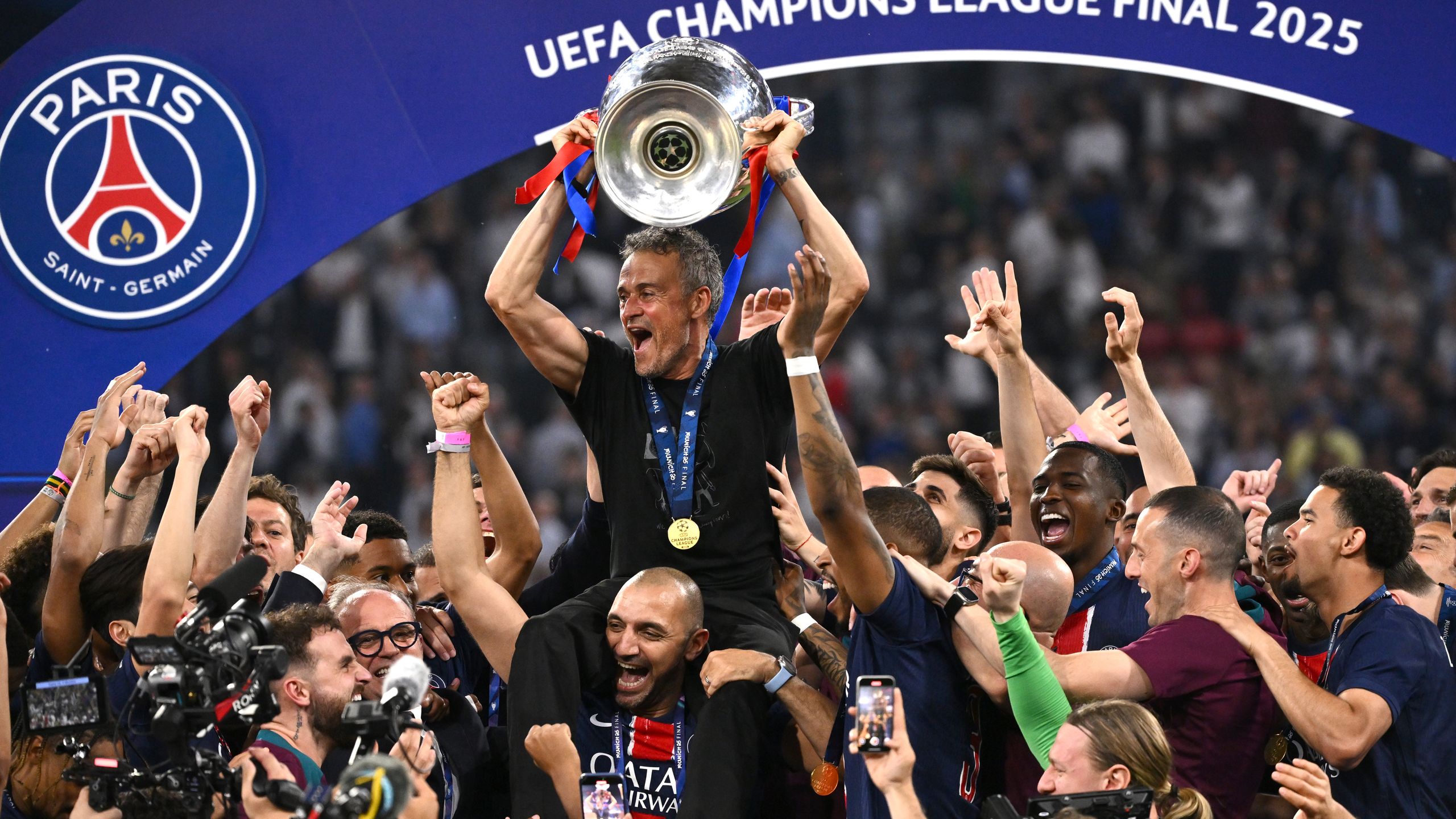 UEFA Super Cup 2025: Францын Paris Saint-Germain клуб гайхалтай эргэн ирэлт хийж Европын супер цомын эзэд боллоо