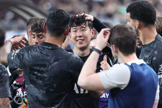 Son Heung-Min Тоттенхэмтэй салах ёс гүйцэтгэж, сэтгэл хөдөлгөм үгс хэллээ