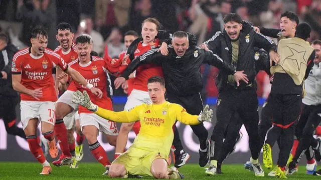 UCL: Бенфика клубийн хаалгач А.Трубин эцсийн мөчид гоол оруулж, багаа аваргуудын лигийн плей-оффт үлдээж чадлаа