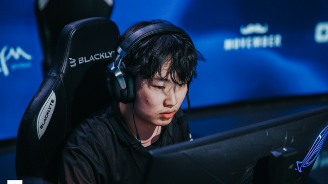 The MongolZ баг хасагдах шатны чухал тоглолтоо Aurora багийн эсрэг хийх гэж байна