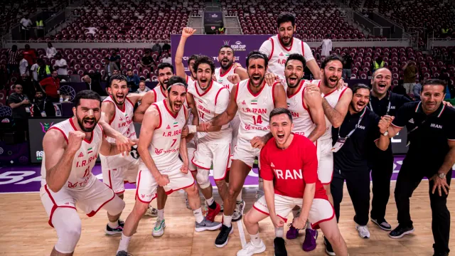 FIBA ASIA CUP 2025: Ираны шигшээ баг гайхалтай эргэн ирэлт хийж хагас шигшээд Австралийн хамтаар шалгарлаа