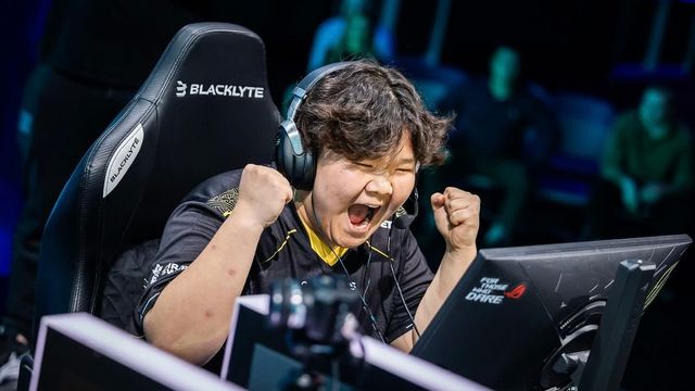 Mongolz 2:0 Aurora