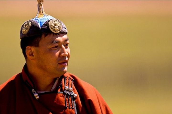 Өнөө жилийн сар шинийн барилдааны шуугиан.