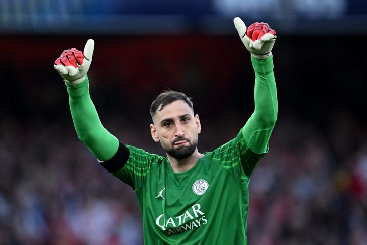 Paris Saint-Germain клуб Итали хаалгач G.Donnarumma-г багийн мэдүүлгээс хаслаа