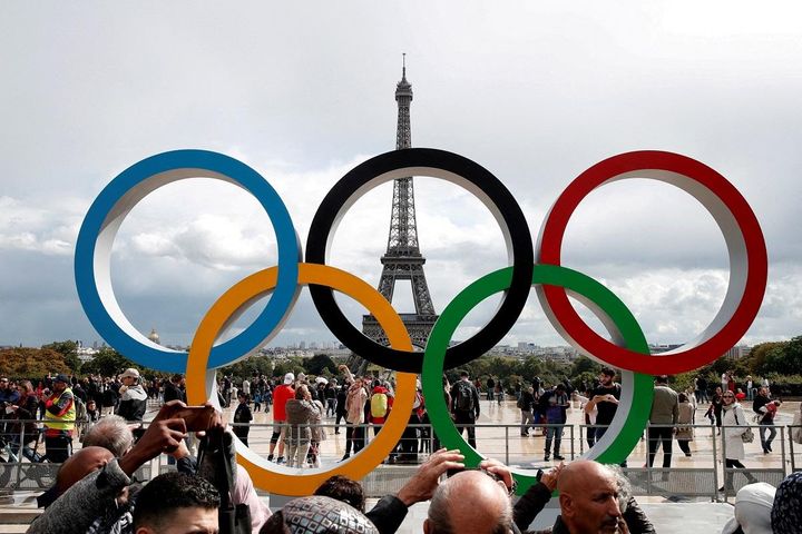 Судалгаагаар Парисчуудын 44% нь олимпыг зохиоход сөрөг хандлагатай байна
