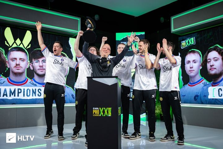 Vitality баг дөрвөн сарын дараа дахин аваргын цомыг өргөлөө