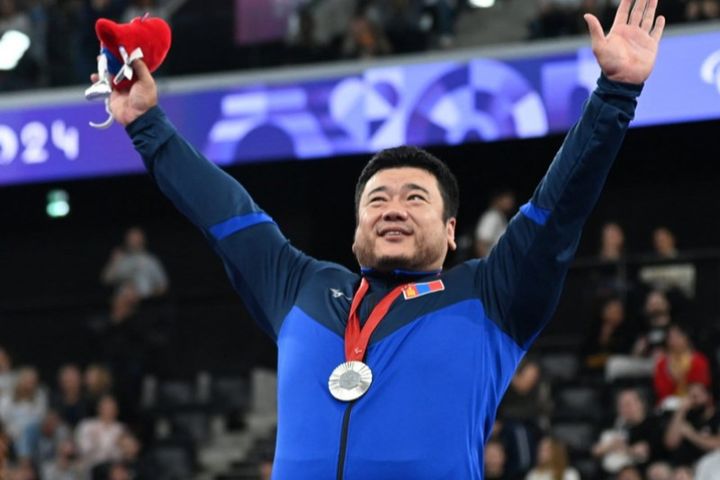 Пара пауэрлифтингийн насанд хүрэгчдийн ДАШТ-д оролцох тамирчид