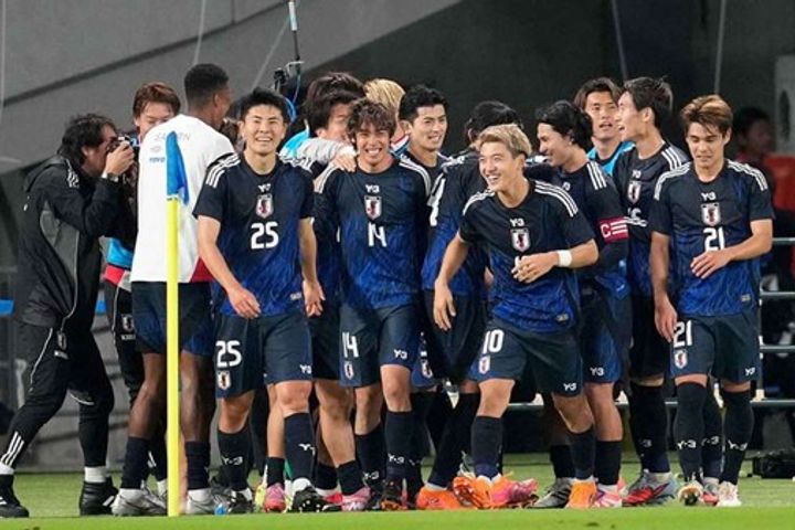 Японы шигшээ баг түүхэндээ анх удаагаа Бразилыг хожлоо