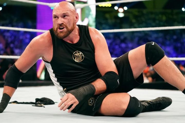 ТАЙСОН ФЮРИ WWE-Д ШИЛЖИХИЙГ ҮГҮЙСГЭХГҮЙ БАЙНА