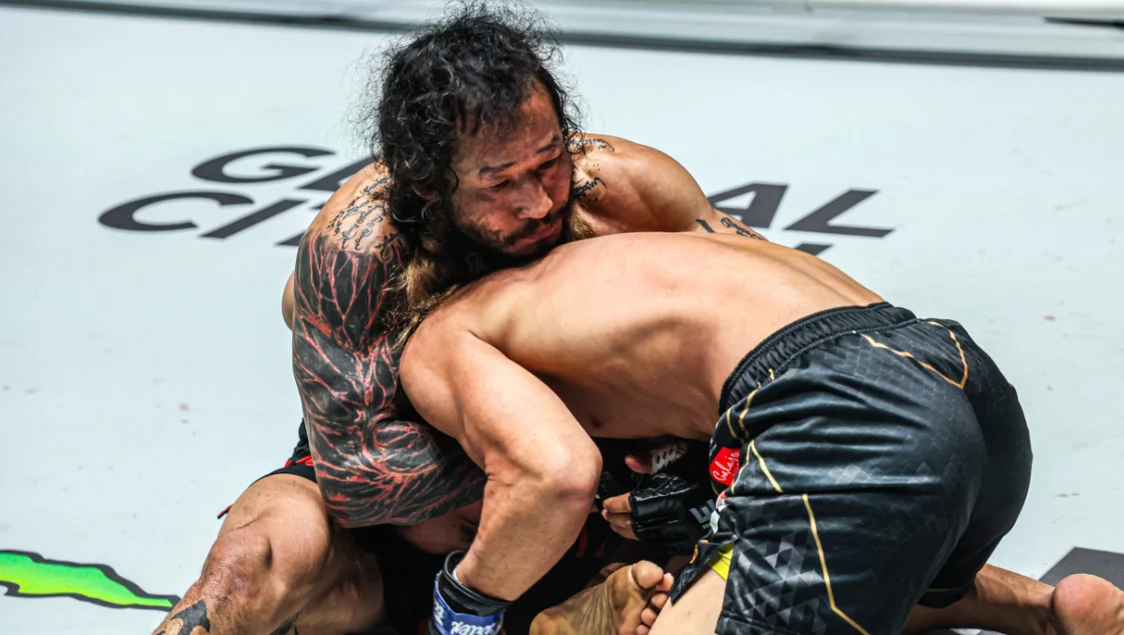 Аваргын бүсээ хамгаалагч Фабрико Андраж: "Би өөр түвшинд байгаа"